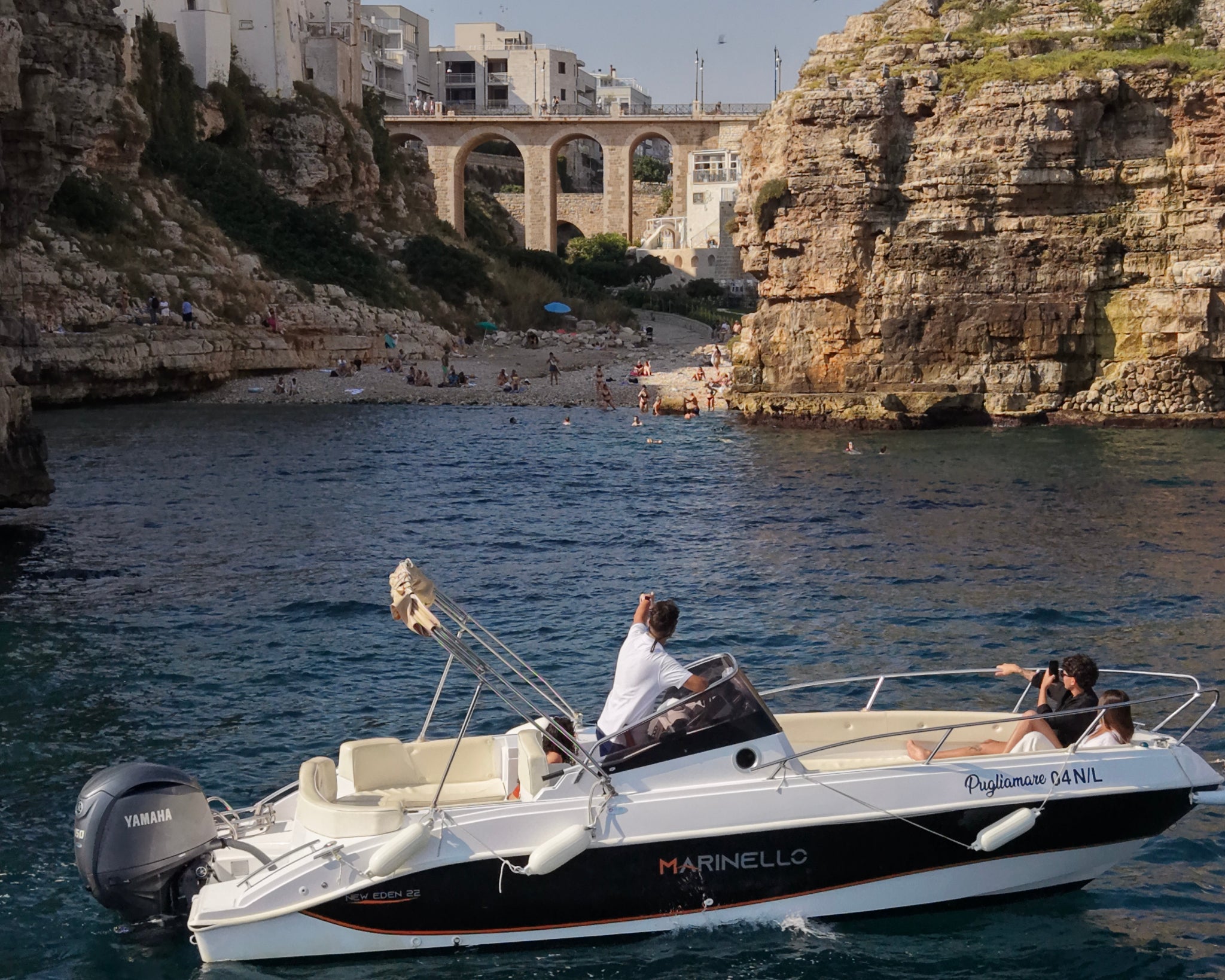 Da Bari: Tour in barca tra le grotte e visita libera di Polignano a Mare-7