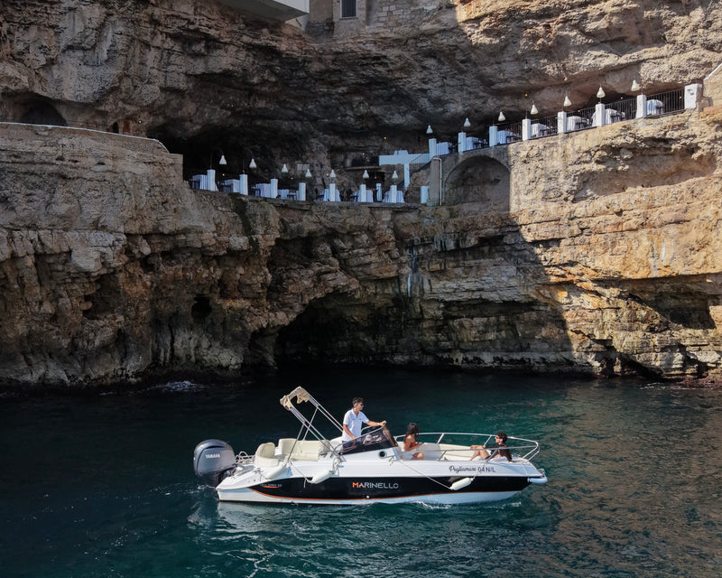 From Bari: Boat Tour of the Caves and Self-Guided Tour of Polignano a Mare