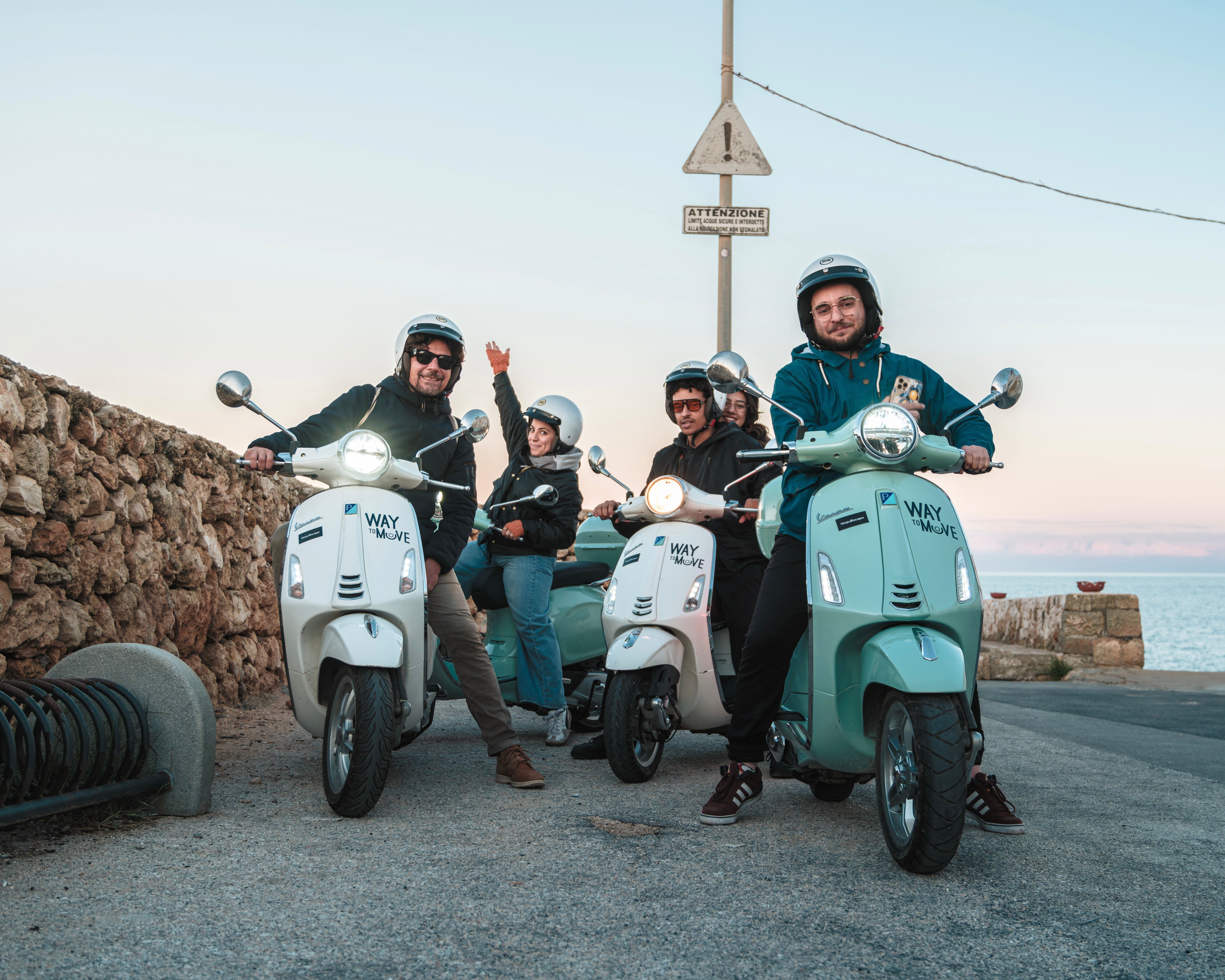 Da Bari: Tour in Vespa della Valle d'Itria - Alberobello Locorotondo e degustazioni-0