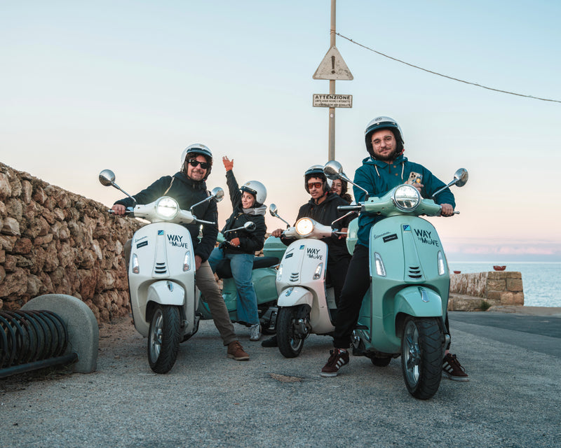Da Bari: Tour in Vespa della Valle d'Itria - Alberobello Locorotondo e degustazioni