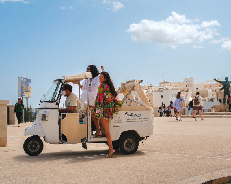 Tour in Ape Calessino (Tuk-Tuk) di Polignano a Mare