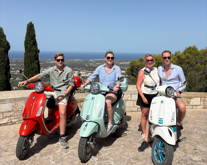 Vespa tour Valle d’Itria: Alberobello Locorotondo e degustazioni