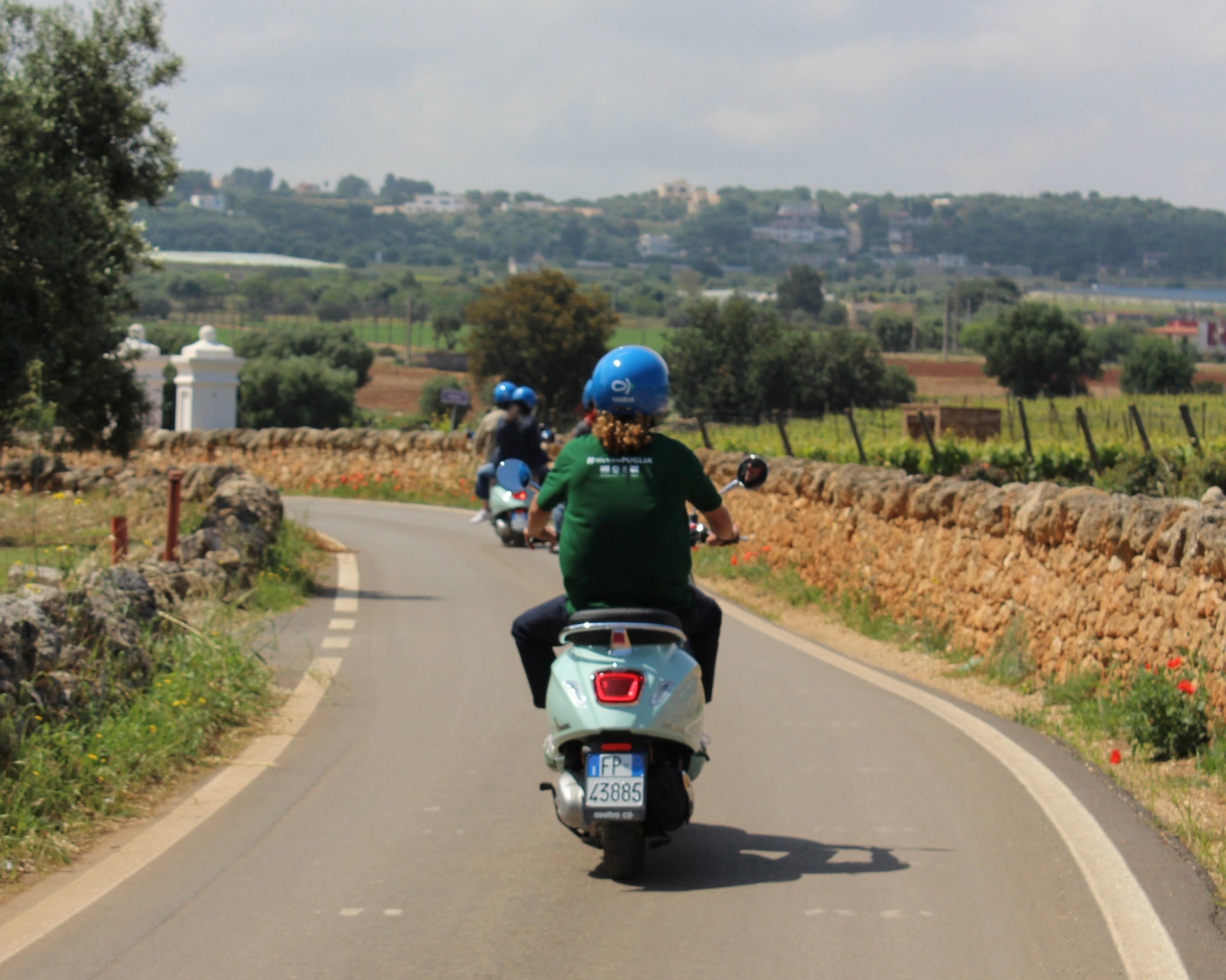 Vespa Tour in Puglia: noleggia la tua Vespa a Polignano a Mare-1