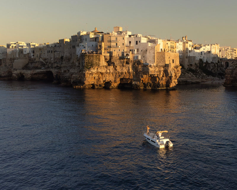 Tour in Barca Privato alle Grotte di Polignano a Mare - 4 Ore e Mezza