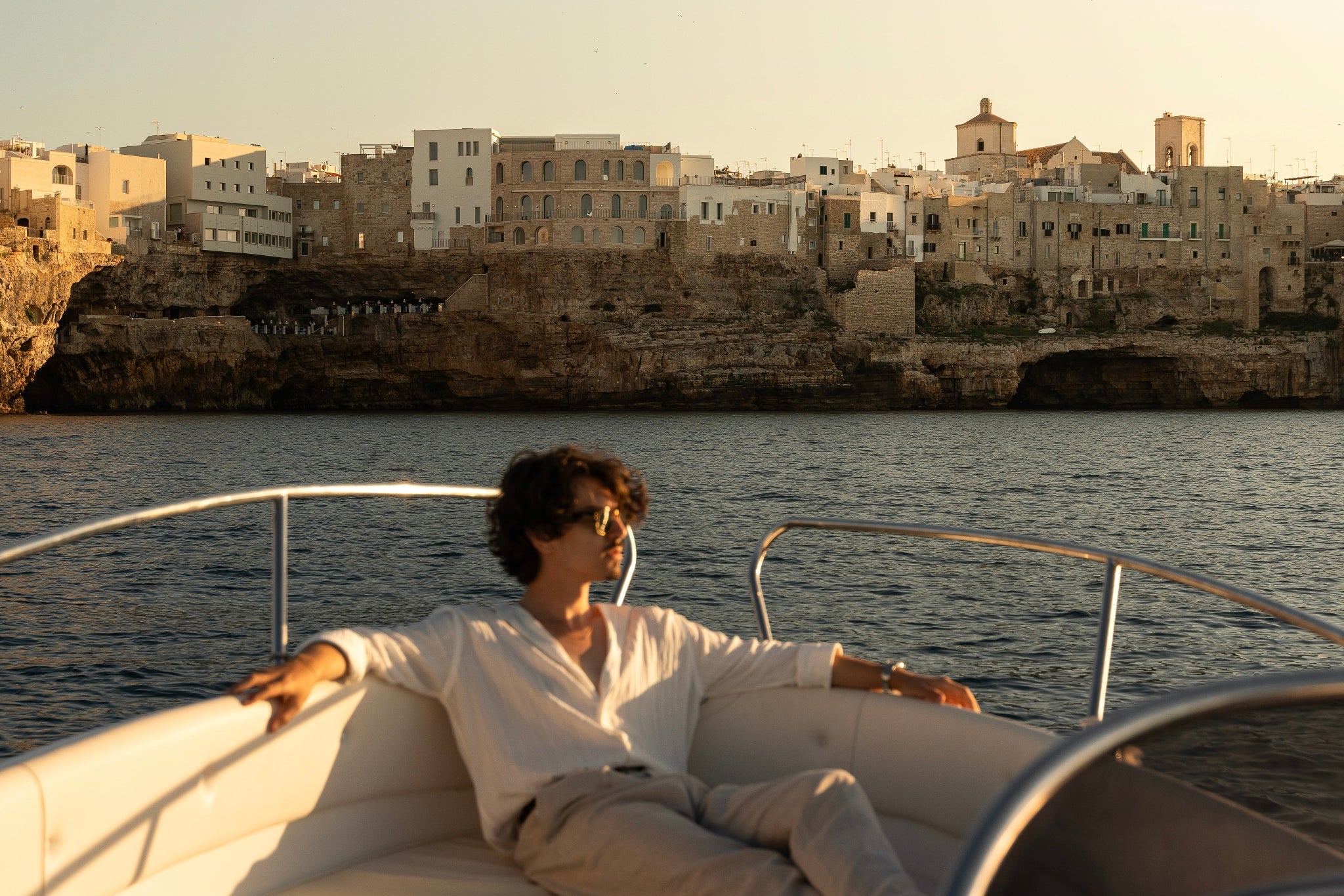 Da Bari: Tour in barca tra le grotte e visita libera di Polignano a Mare-7