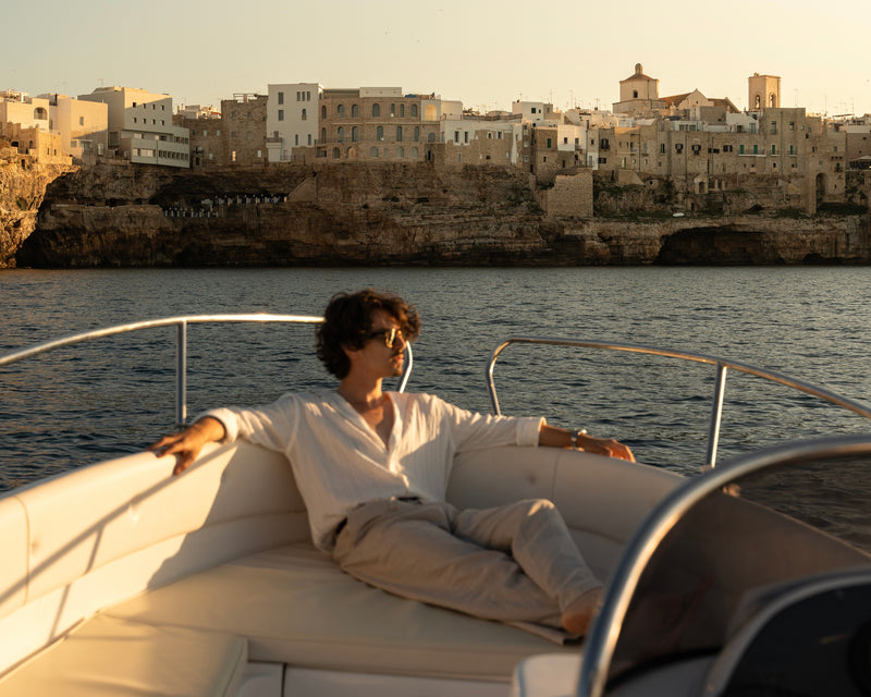 Da Bari: Tour in barca delle grotte di Polignano al tramonto