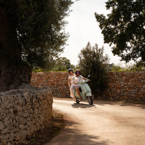 Da Bari: Tour in Vespa della Valle d'Itria - Alberobello Locorotondo e degustazioni-3