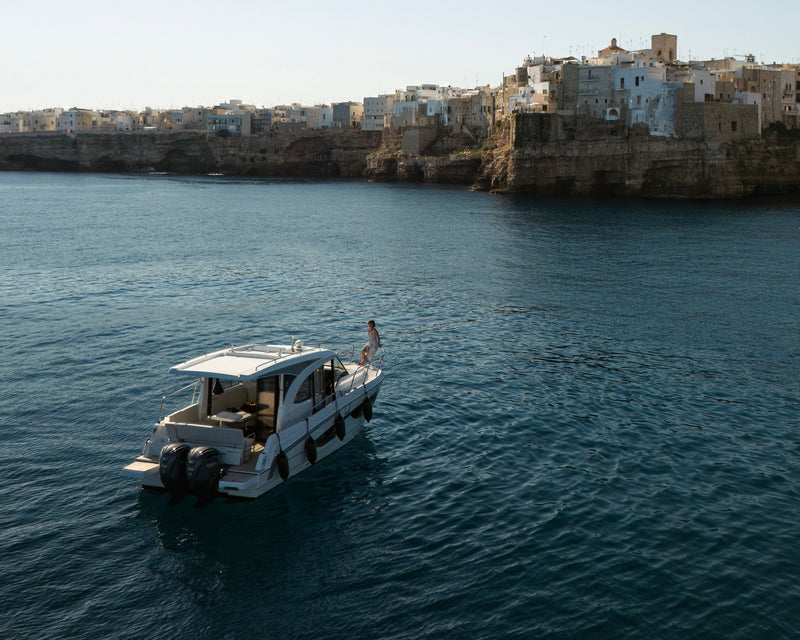 Tour in Yacht Luxury tra Polignano a Mare e Monopoli