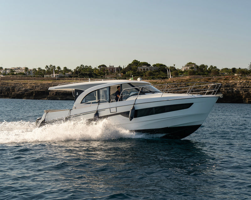 Tour en yate de lujo entre Polignano a Mare y Monopoli