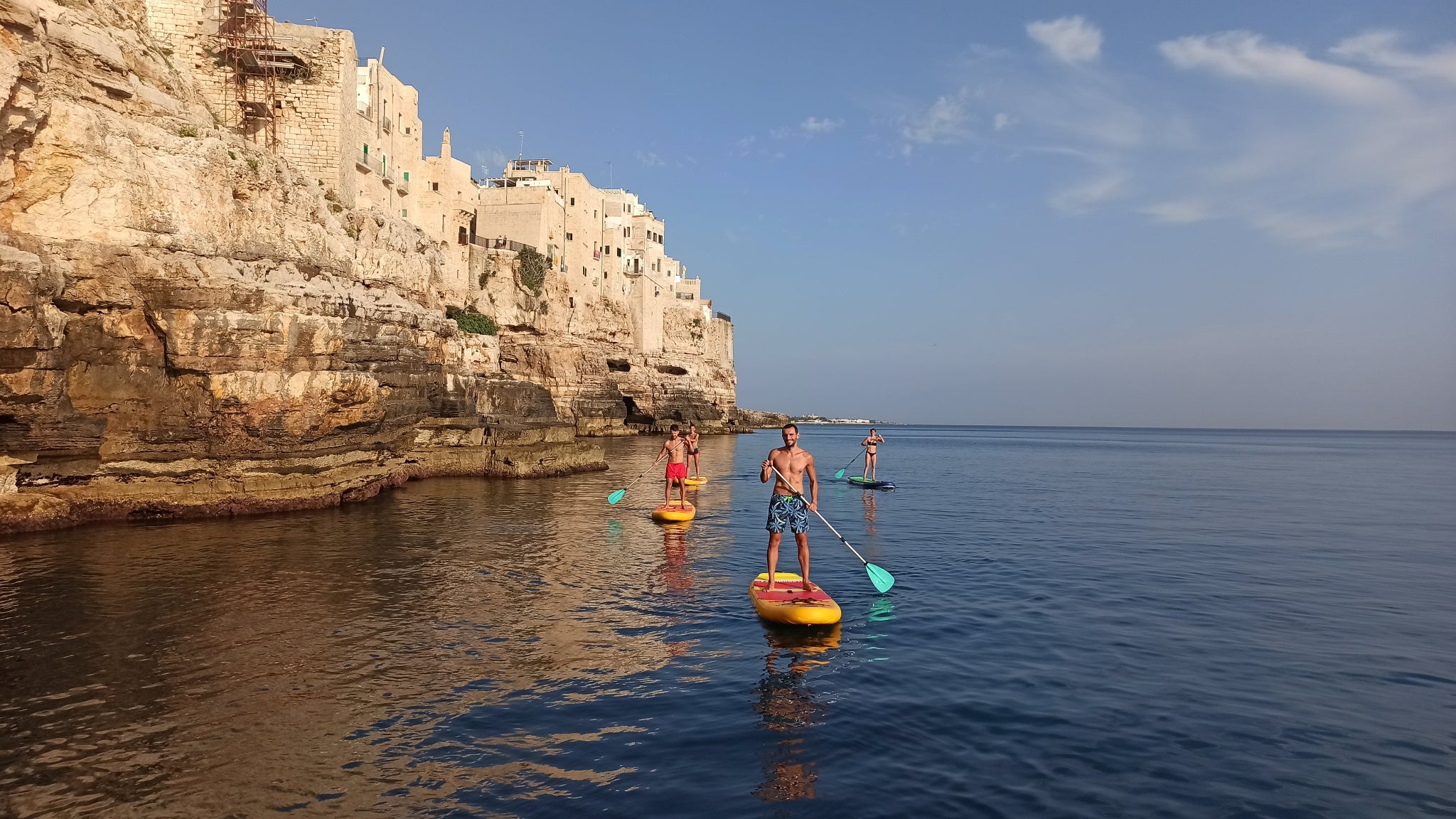 Escursione in SUP alle grotte di Polignano a Mare-3
