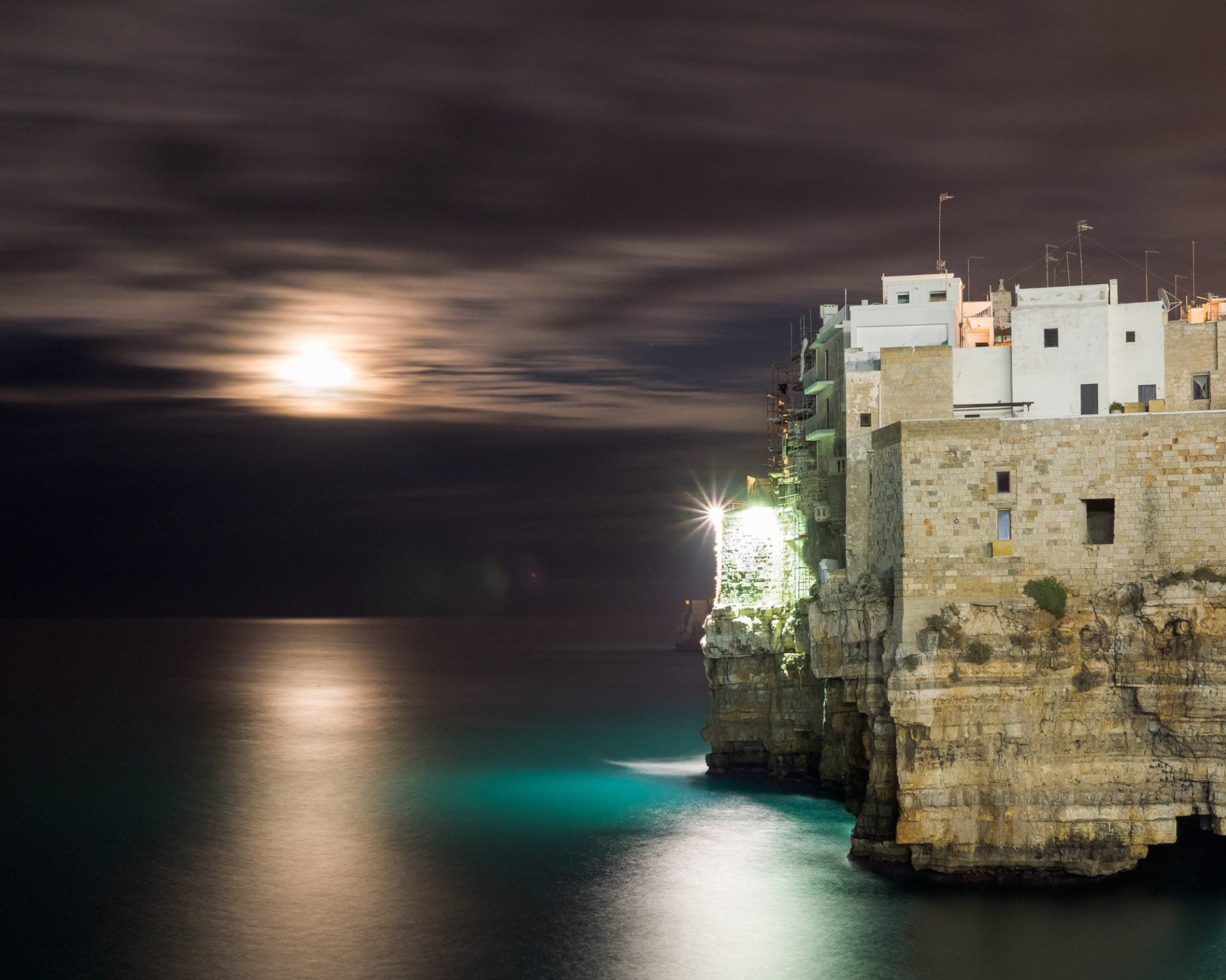Tour en barco por las cuevas de Polignano de noche - Magia de la tarde entre mar y estrellas-1