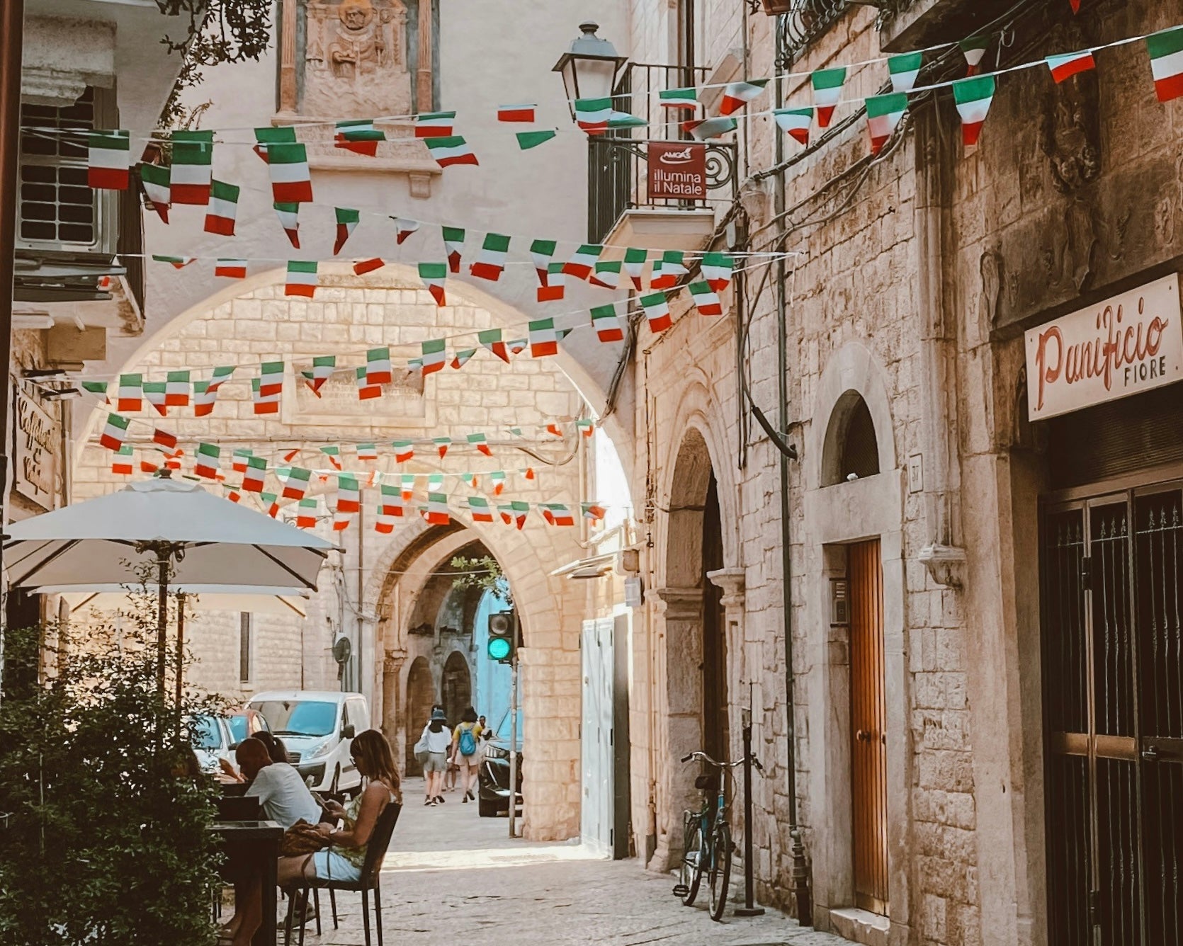 Tour di Bari tra le Vie della Pasta - Lezione di orecchiette e degustazione-1