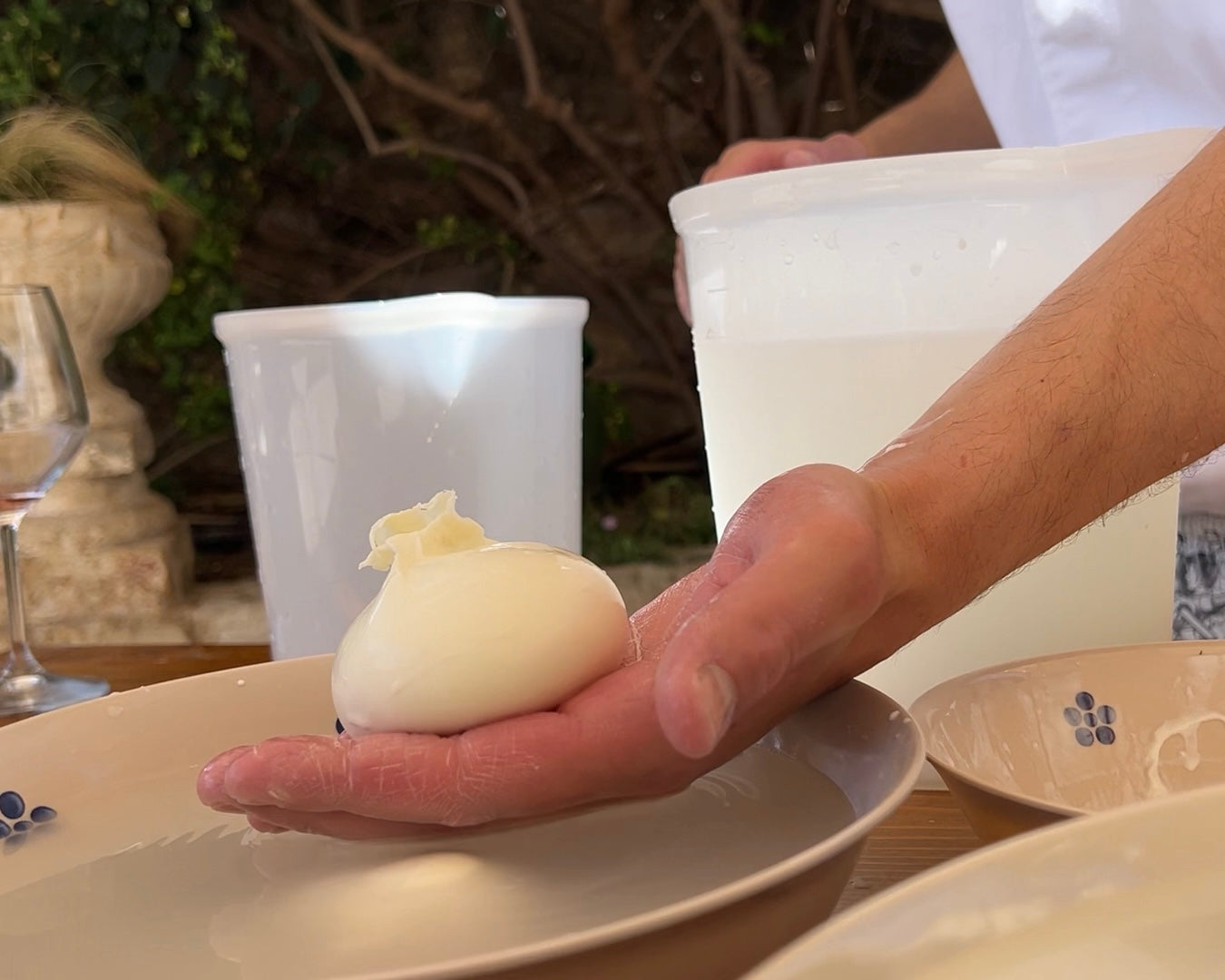 Mozzarella Experience in Puglia – Degustazione e Dimostrazione con Casaro-5